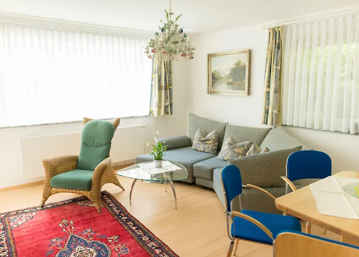 ゲストハウス Auszeit - Ihr Sibyllenbad Gaestehaus ノイアルベンロイト