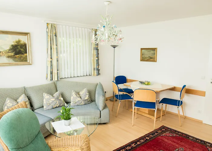 Auszeit - Ihr Sibyllenbad Gaestehaus ゲストハウス ノイアルベンロイト